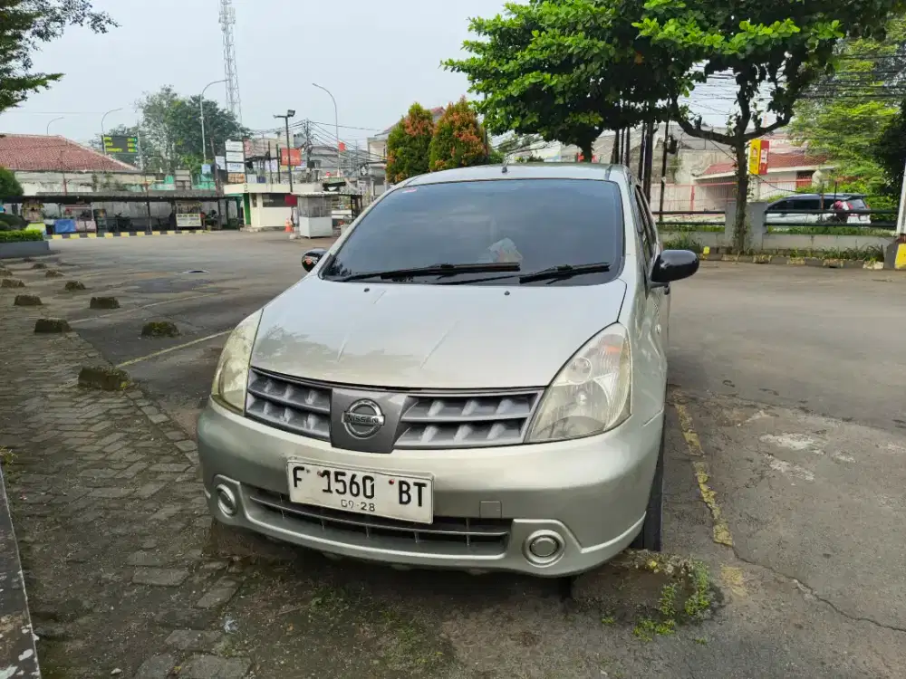 Nissan Livina 2007 Bensin