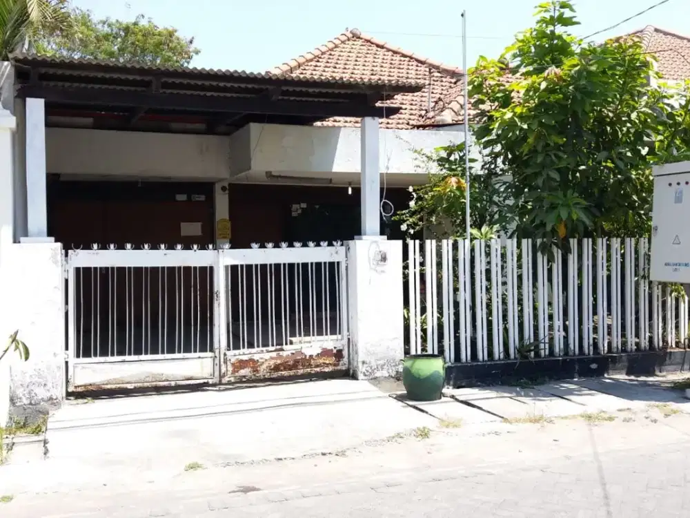 Dijual Rumah Strategis Barata Jaya Siap Huni