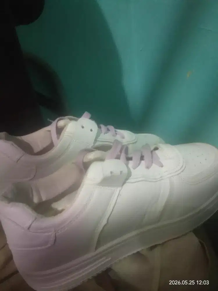 Sepatu ukuran 6