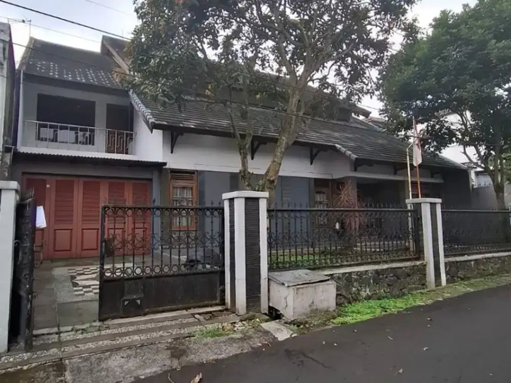 Sewa Rumah besar Mewah  siap huni di Cigadung sayap Dago Cikutra, Kota Bandung Harga sewa 135 juta