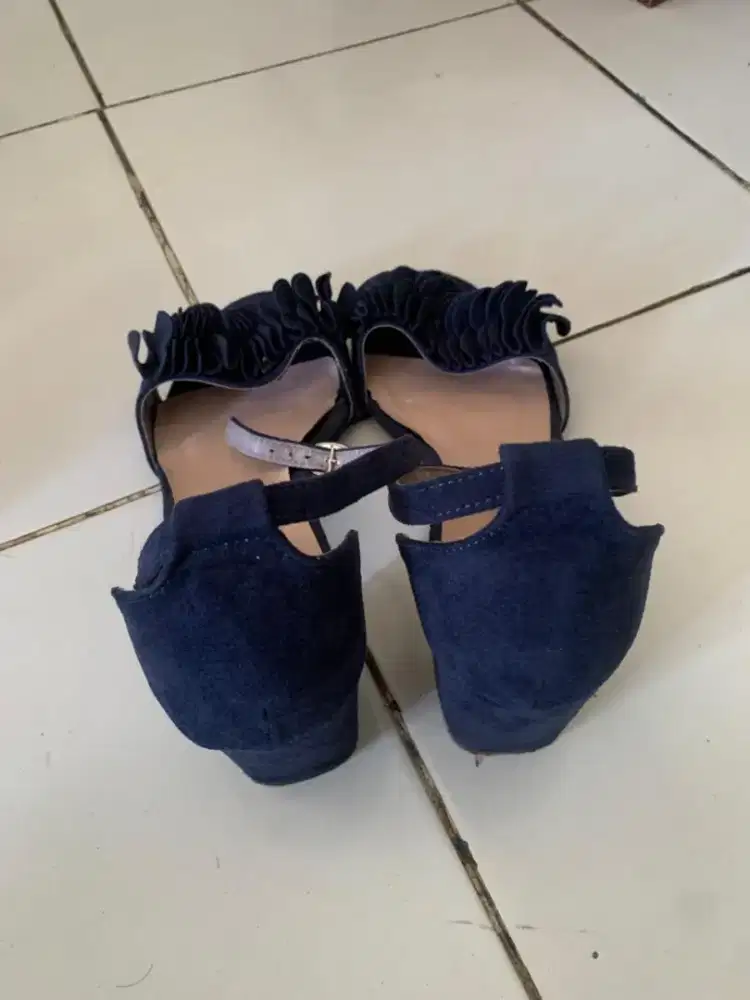 Sepatu bekas murah kondisi Masi bagus