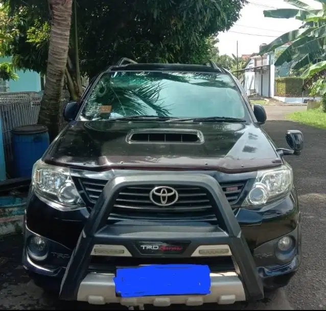 MOBIL FORTUNER 2015 (2.5 G VNT TRD Solar-AT (MULUS)