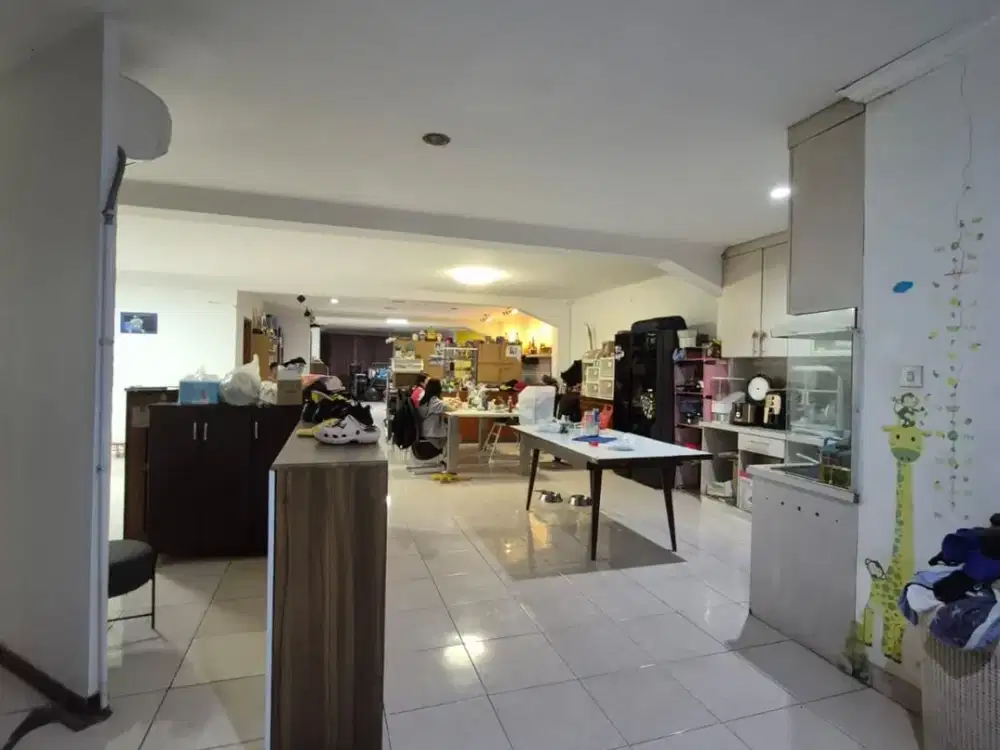 Dijual Ruko 3 Lantai di Jl Lengkong Bandung Strategis