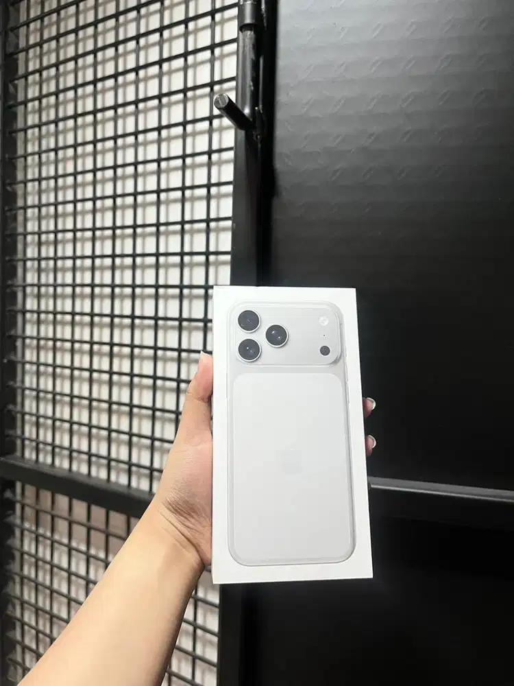 iPhone 17 Pro Max 256 iBox