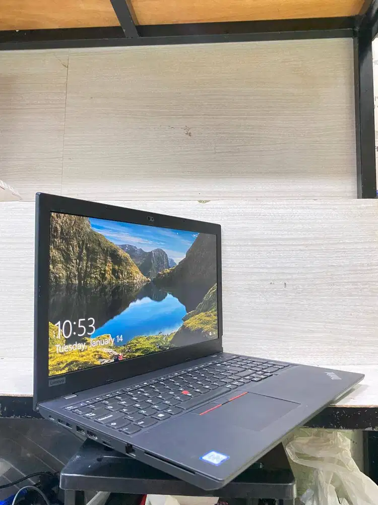 Laptop LENOVO Thinkpad L590 Core i5 gen8-RAM 8GB-SSD 256GB-15inch