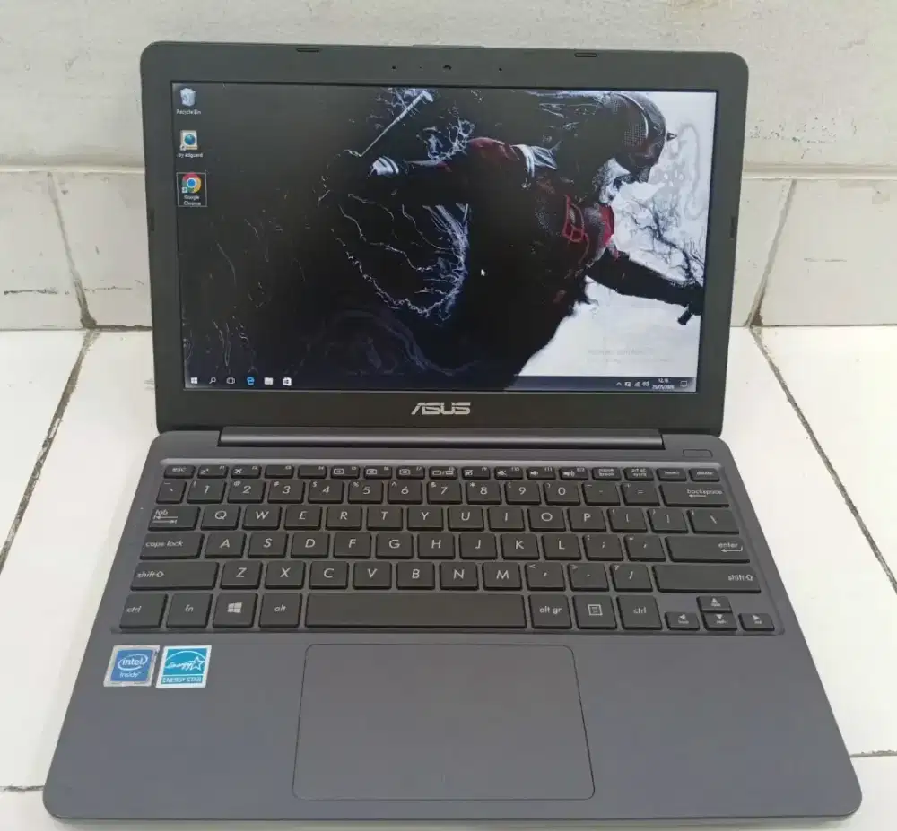 ASUS VivoBook E203MAH Intel Celeron N4000 RAM 2GB HDD 512GB