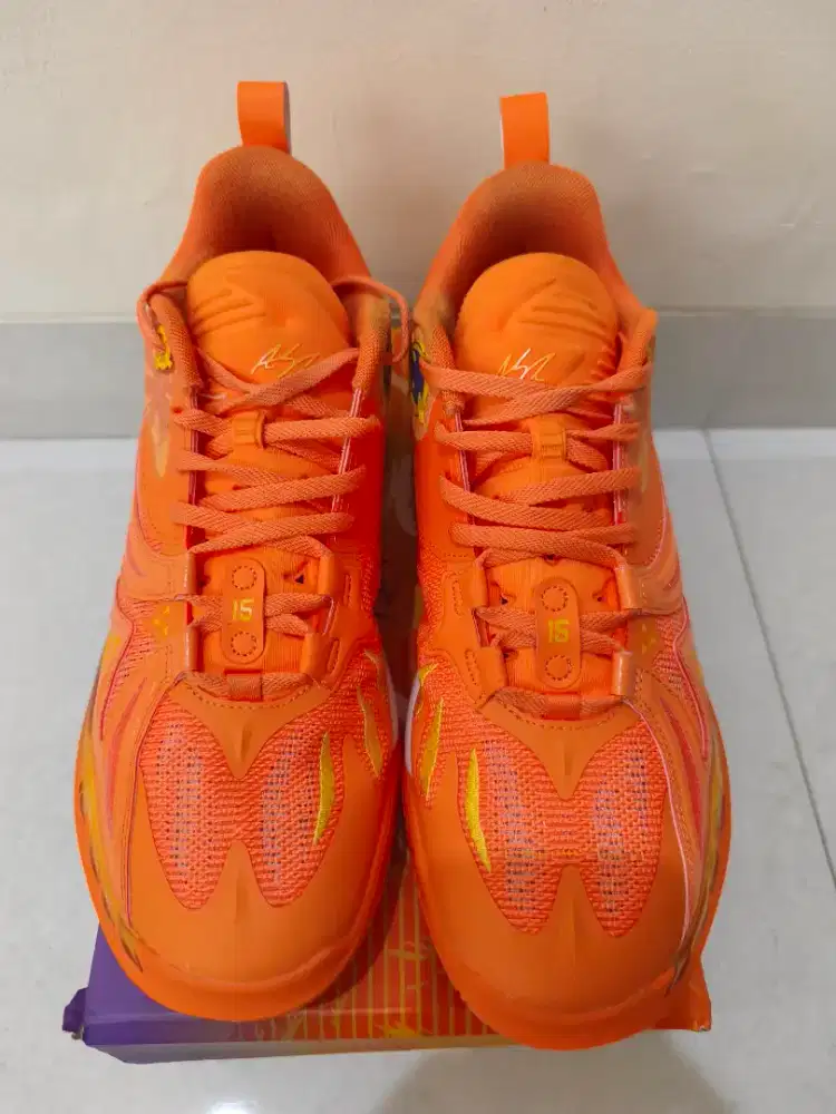 Sepatu basket AR3 sz 12 bekas