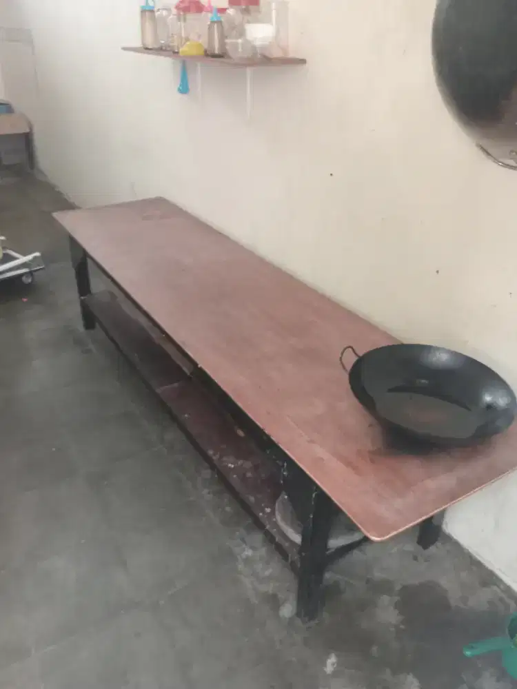 Meja Masak Uk. 2,1mtr beserta rak bawah