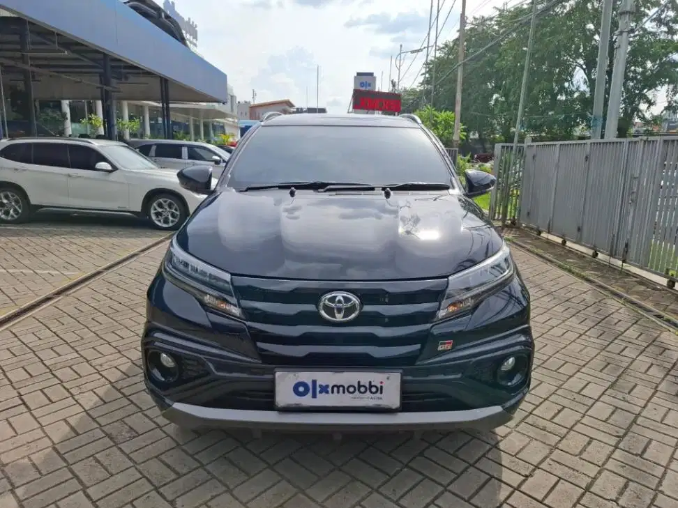 DP 1 JUTA Toyota Rush 1.5 GR Sport Bensin-AT 2024 Hitam CKRCB