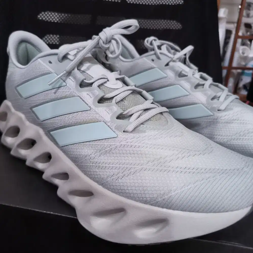 ADIDAS SWITCH FWD 2 size 46 ⅔