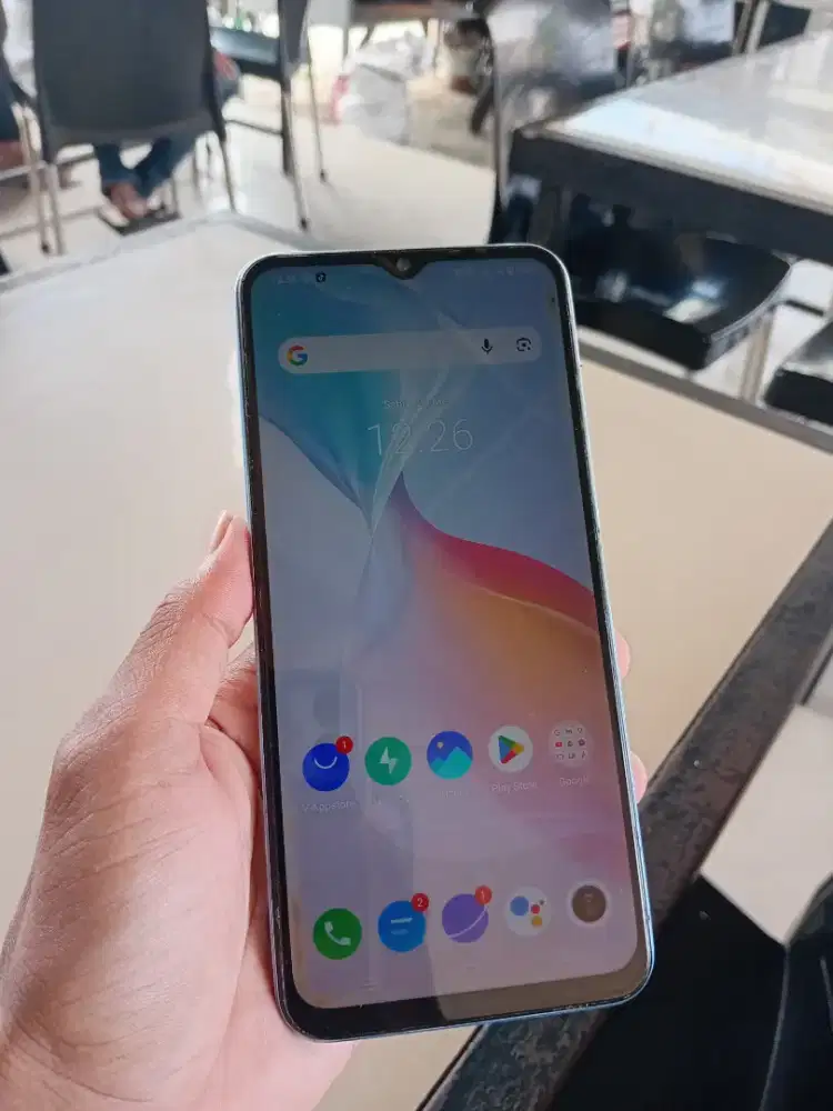 Vivo y33s ( 8+4/128 )