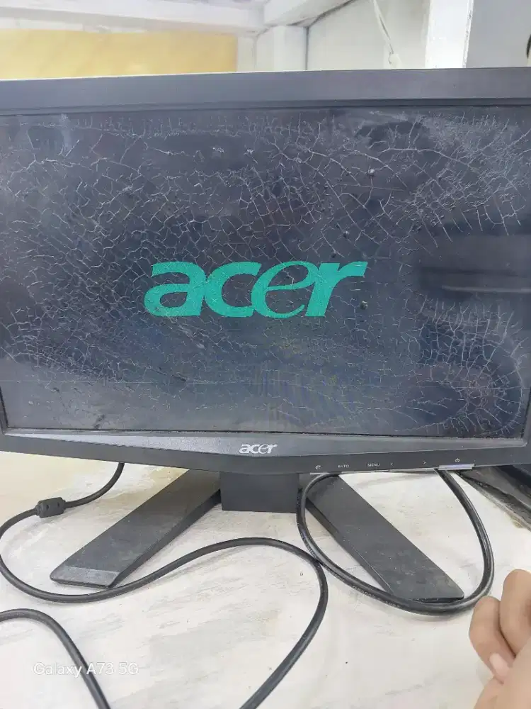 Monitor komputer