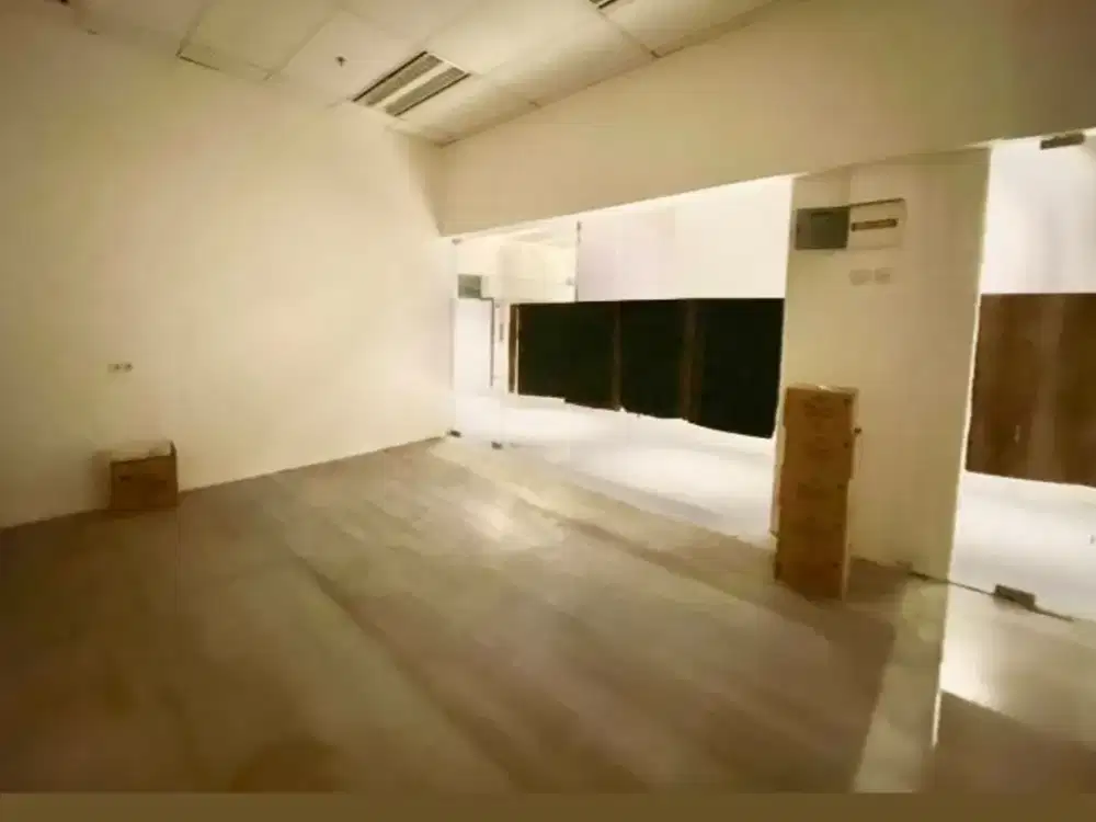 SEWA RETAIL DI JAKARTA SELATAN TB SIMATUPANG 25M2 BARE 4JT/BLN NEGO