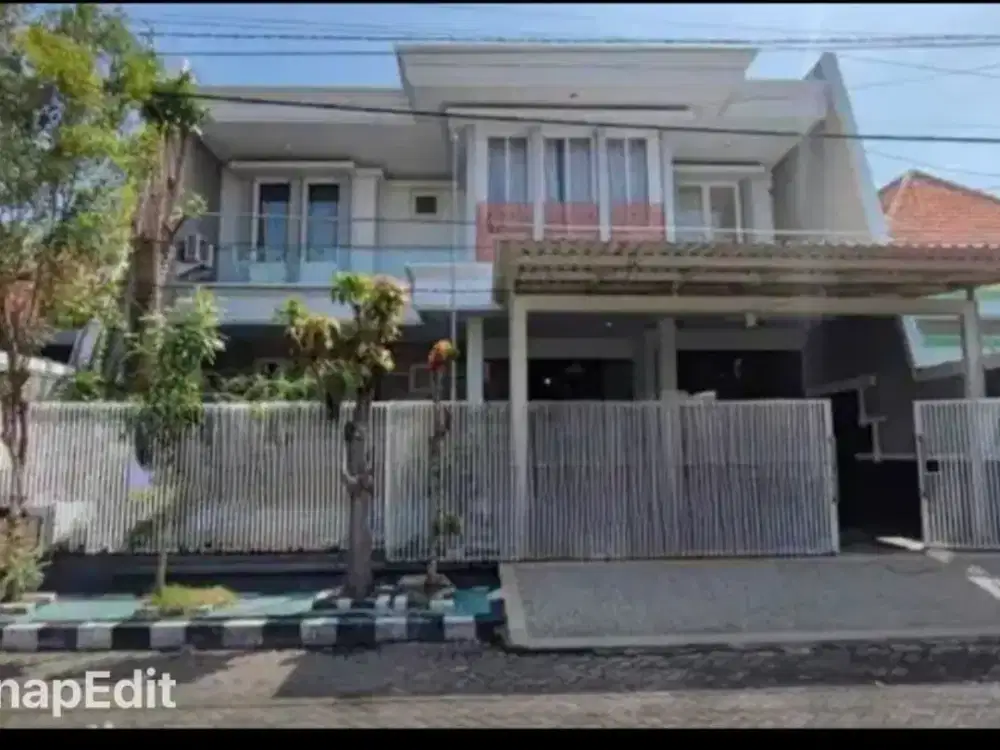 RUmah dijual berada di Jl Manyar Kartika (el0 rumah 2 lantai