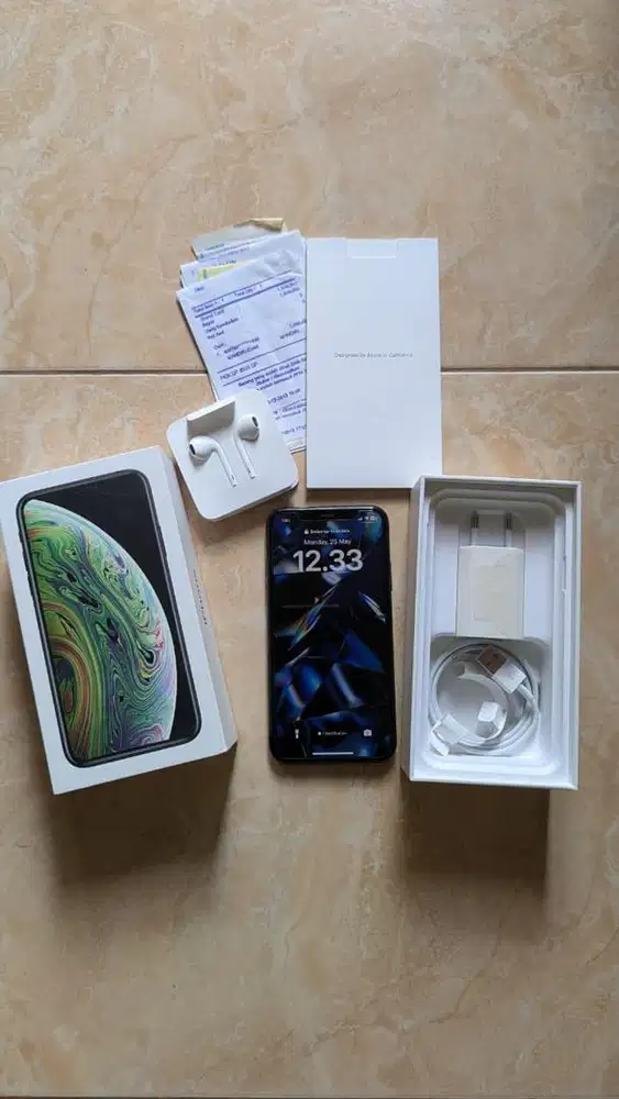 iPhone XS 256GB Resmi iBox Mulus Fullset Like New
