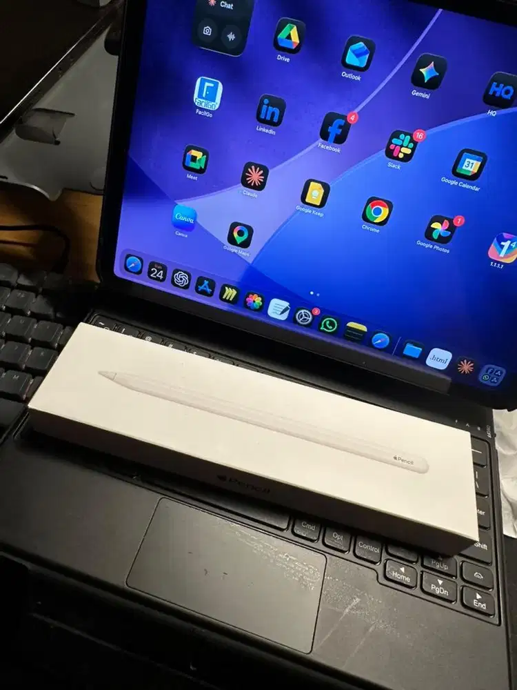 Ipad M1 Pro 3rd Gen Keyboard Stylus 128GB Mulus Komplit Ready to Use