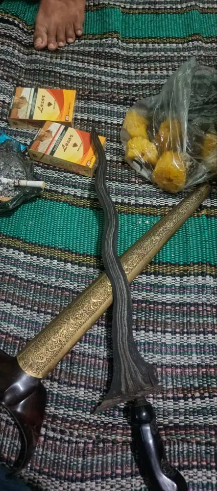Jual keris pamor banyu mili