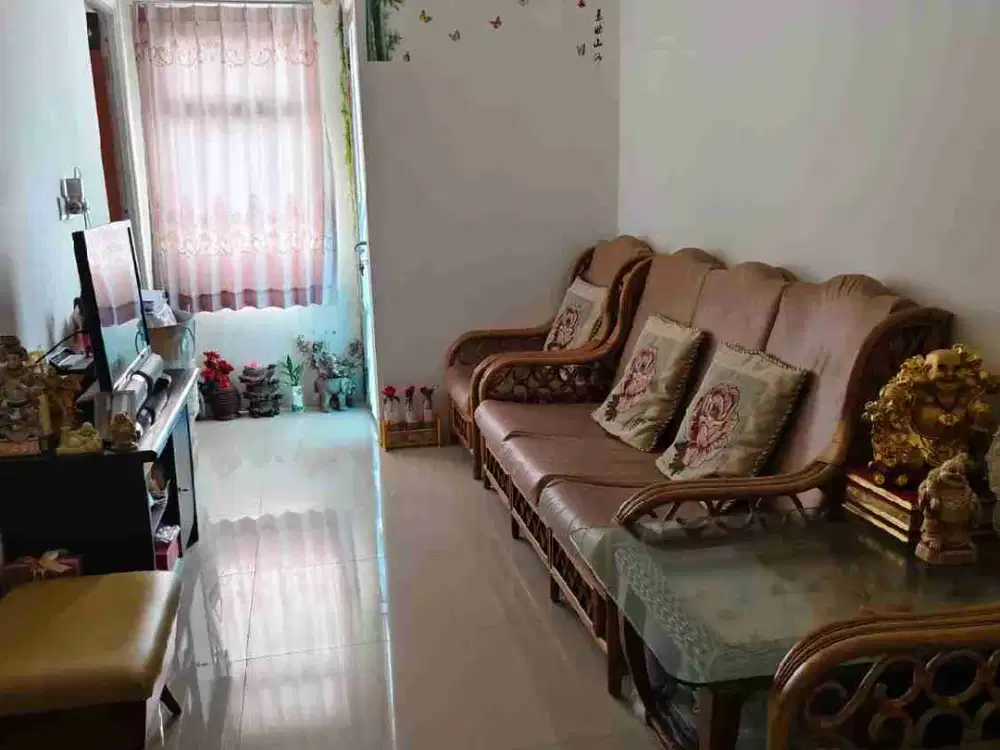 Dijual Unit Pribadi (tidak pernah disewakan) Apartemen Gunawangsa MERR Tw.B 2BR Corner