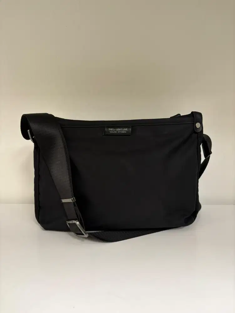 Preloved tas bahan nylon tebal