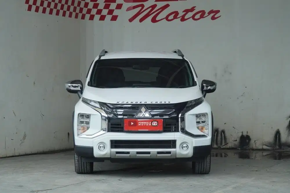 Mitsubishi Xpander Cross Premium AT 2021 Putih