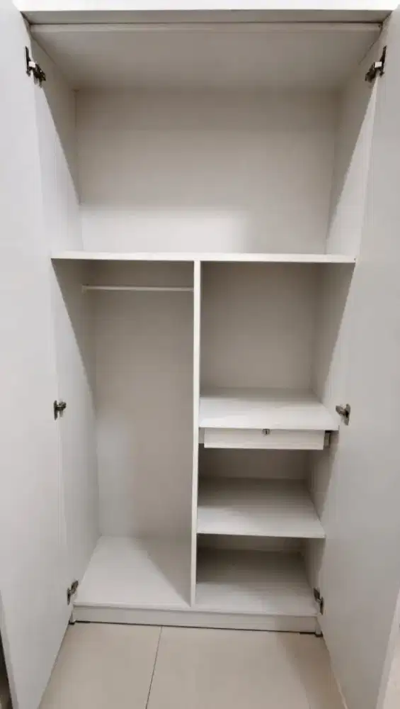 Lemari baju 2 pintu
