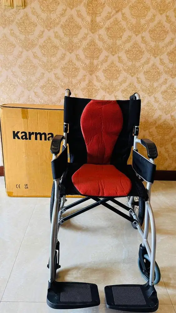 Kursi Roda merk Karma istimewa