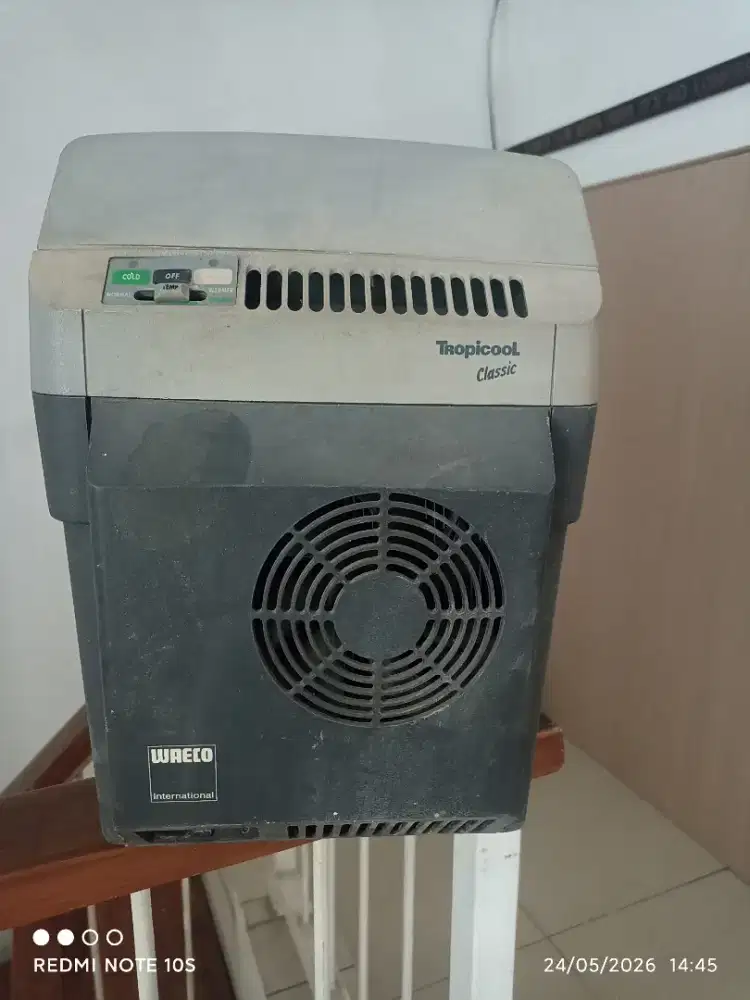 Kulkas mini untuk di mobil Tripcool