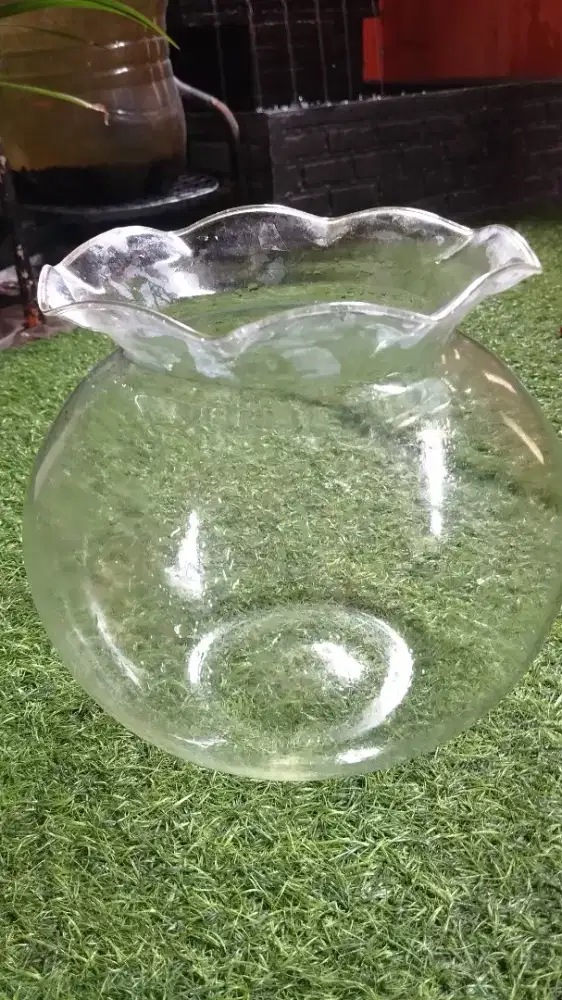 Dijual aquarium bulat untuk ikan hias atau untuk vas juga cocok