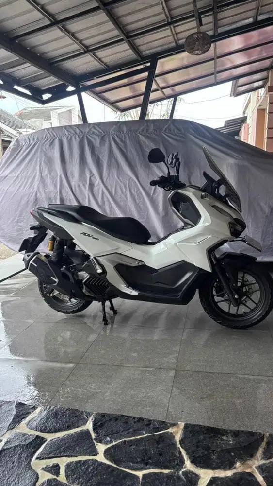 HONDA ADV 160 CBS, servis gratis masih ada