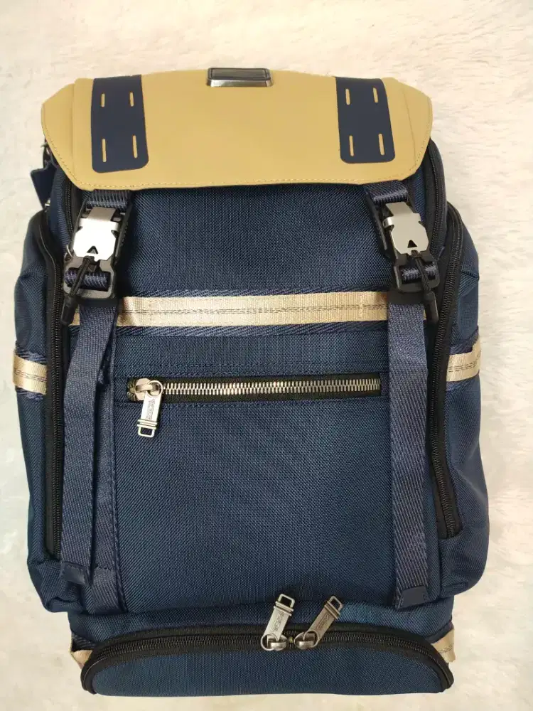 Luxury TUMI bagpack sangat cakep dan koleksi paling istimewa
