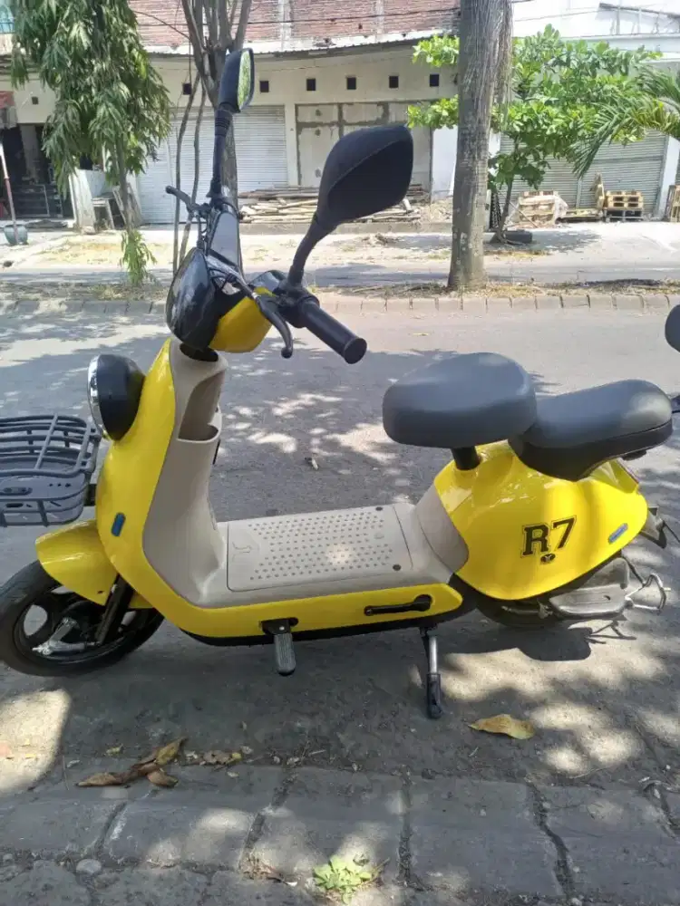UWinfly R7 Sepeda Listrik