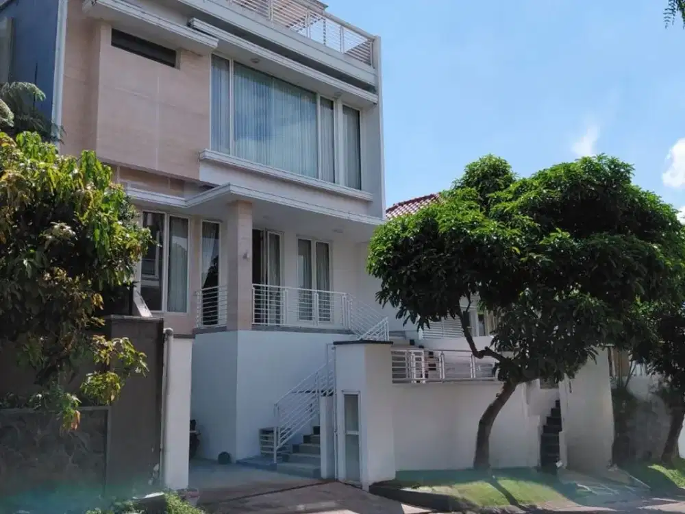 Dijual Rumah Minimalis Full Furnish di Villa Puncak Tidar Malang