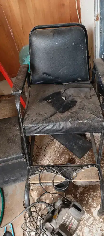 Jual kursi pangkas , kaca