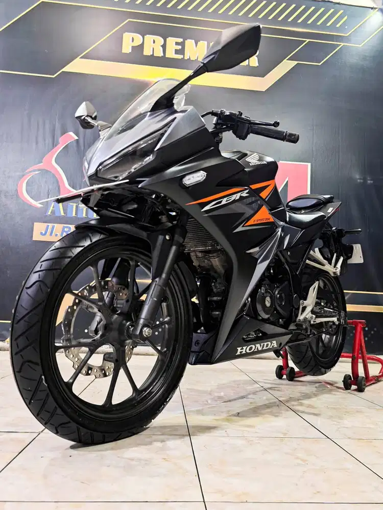 Slow on going Honda All New CBR150R FACELIFT REG 2020 dp 3jt