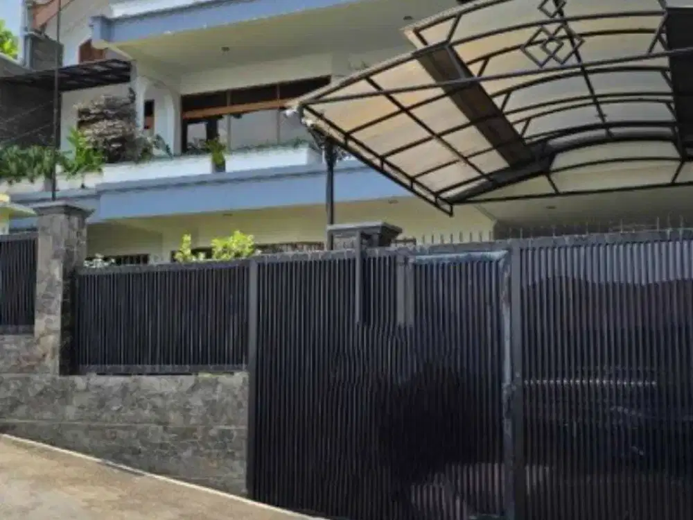 DILELANG SEGERA Rumah murah bagus di jalan Hegarsari