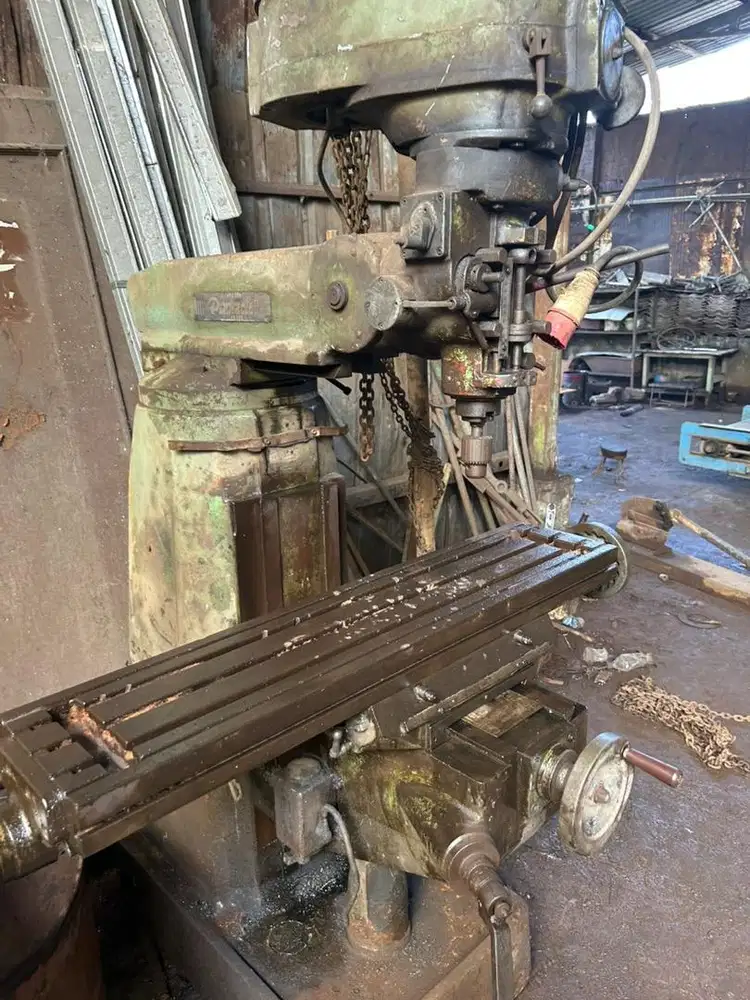 Di jual mesin milling manual