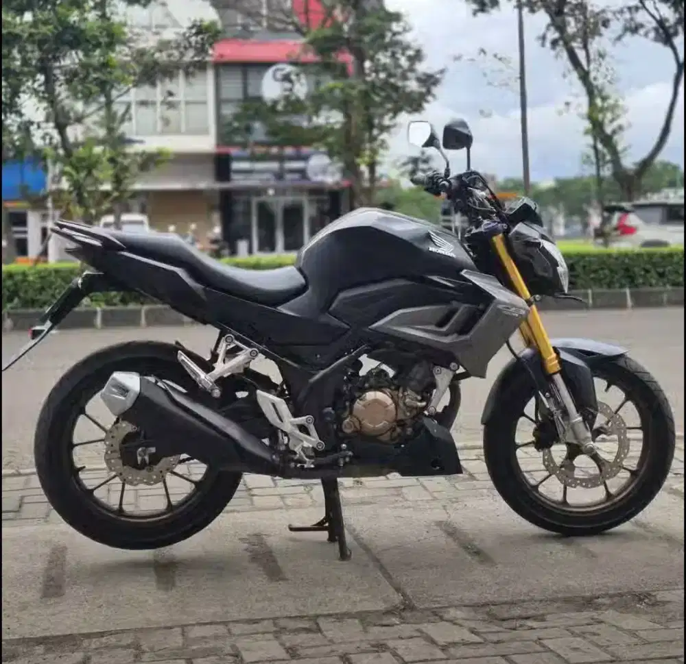 Di jual cb150r 2023 istimewah