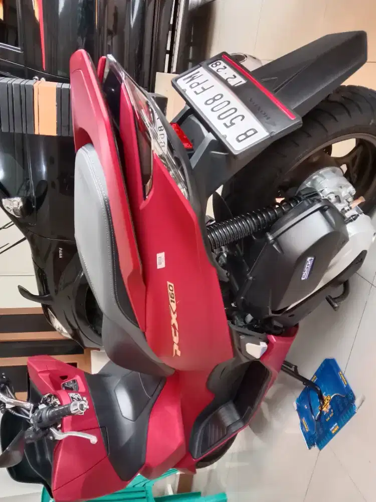 Di jual Honda PCX THN 2023 surat lengkap pajak panjang km 7 ribu