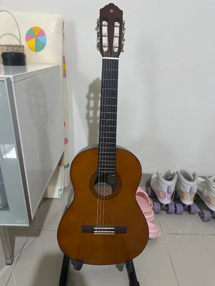Gitar yamaha 1/2 Tipenya CGS102 A