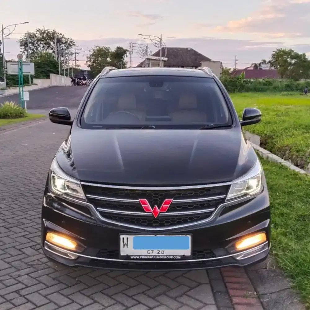 Mobil Bekas, Wuling Cortez 1.8L LUX AMT Captain Seat+Sunroof ISTIMEWA