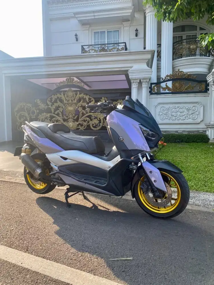 Bismillah di jual XmaX 2018 Type Tertinggi ABS