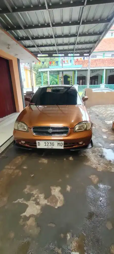 Suzuki Baleno 2000