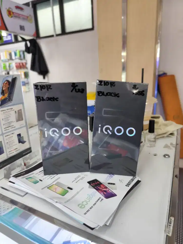 IQOO Z10R 5G 8/256GB & 8/128 NOREPACK
