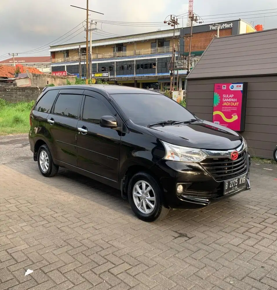 Daihatsu Xenia R deluxe AT