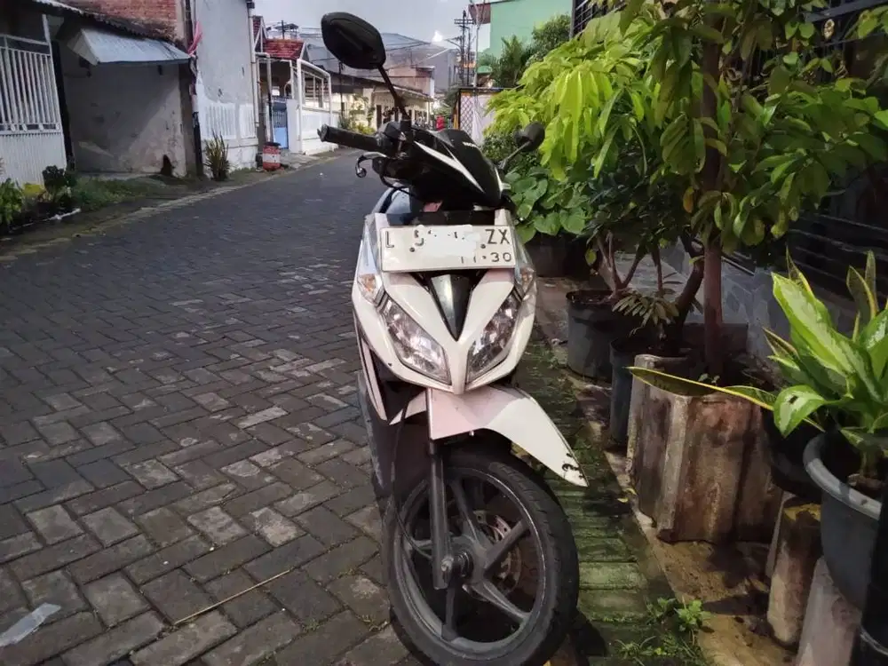 Jual Cepat Vario 110 Techno 2010 Putih - Surat lengkap taat pajak