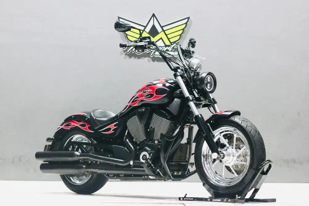 Victory High-ball 1750 mulus like new fatboy triumph Electra police