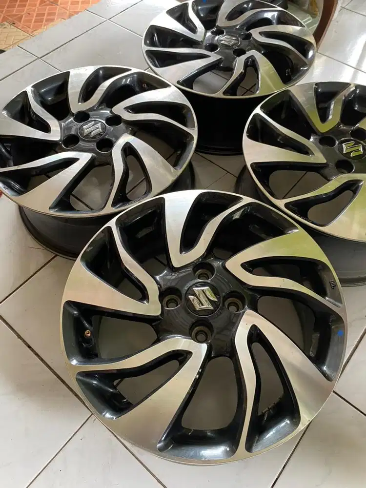 Velg Swift Baleno Splash R16 Jazz Yaris Brio sirion ayla sigra