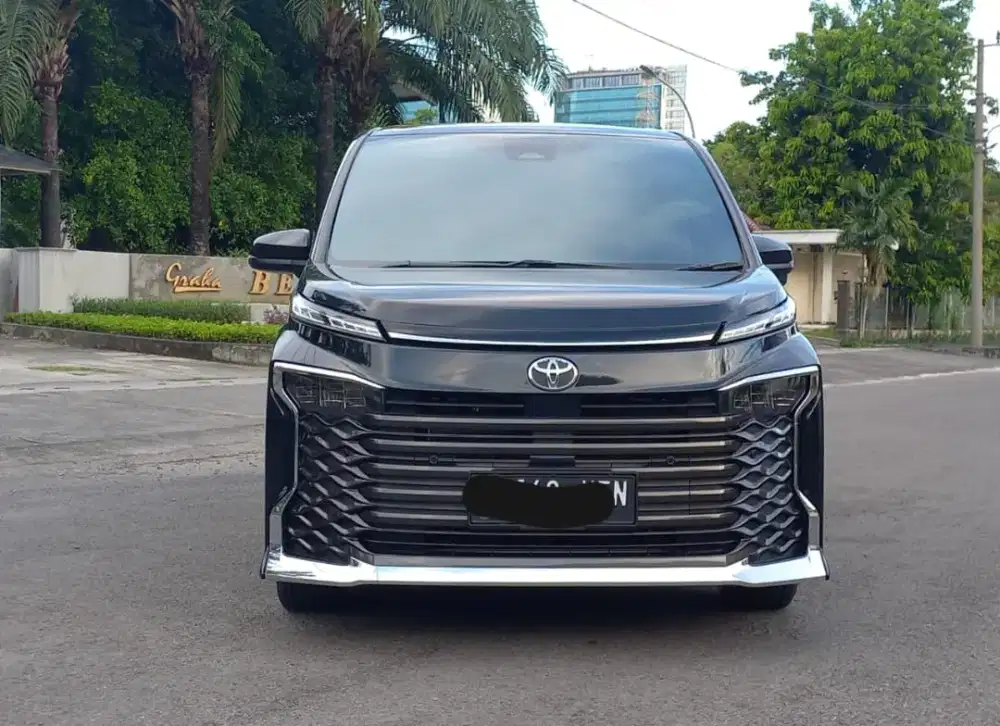 Toyota voxy 2.0 AT 2022 TSS KM rendah 16rb