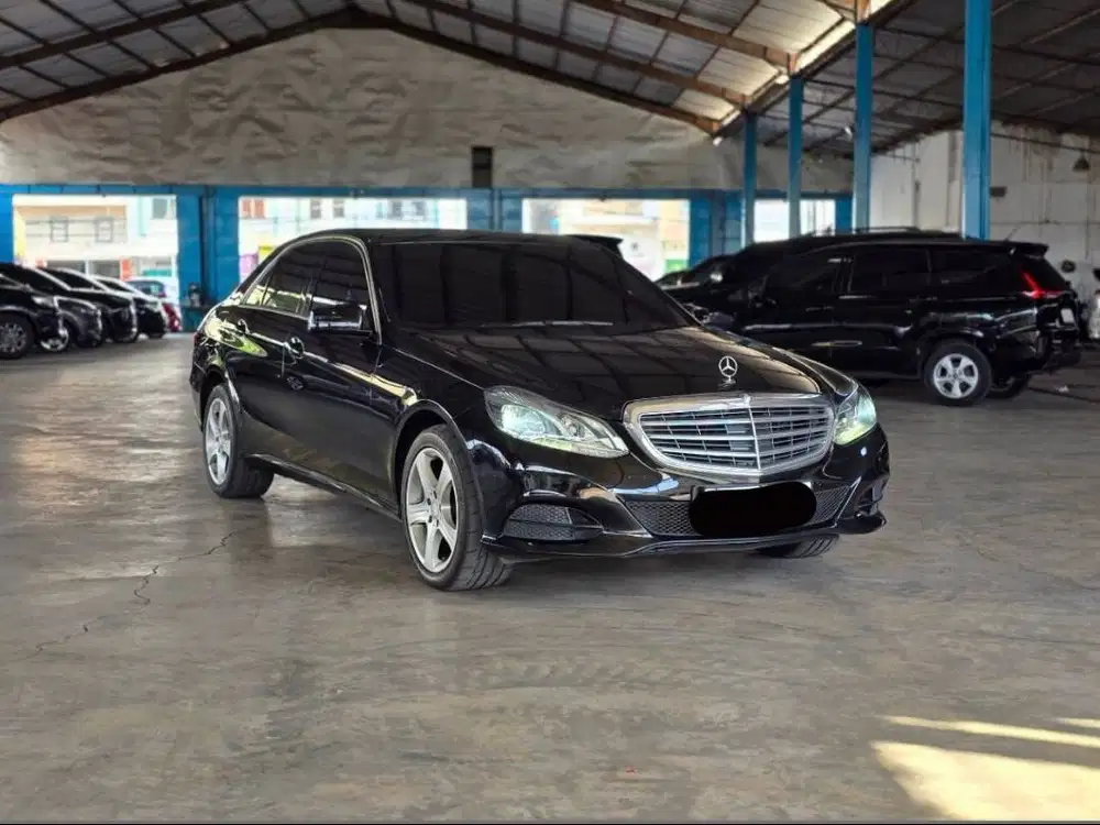 (km 28rb) Mercedes Benz E200 AT Matic 2014