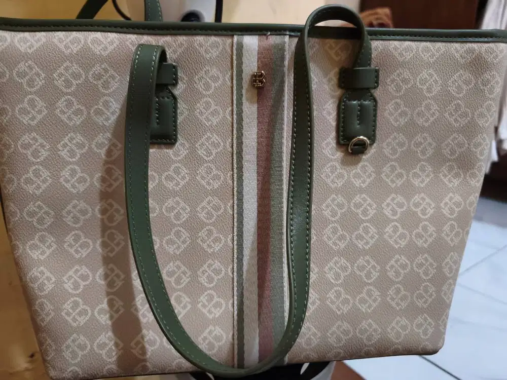 Tas everbest. Nego aja